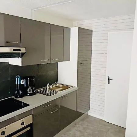 Studio Tout Confort Climatise Avec Wifi A 2Mn A Pied De La Plage Agde Exterior foto