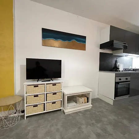 Studio Tout Confort Climatise Avec Wifi A 2Mn A Pied De La Plage Agde Exterior foto